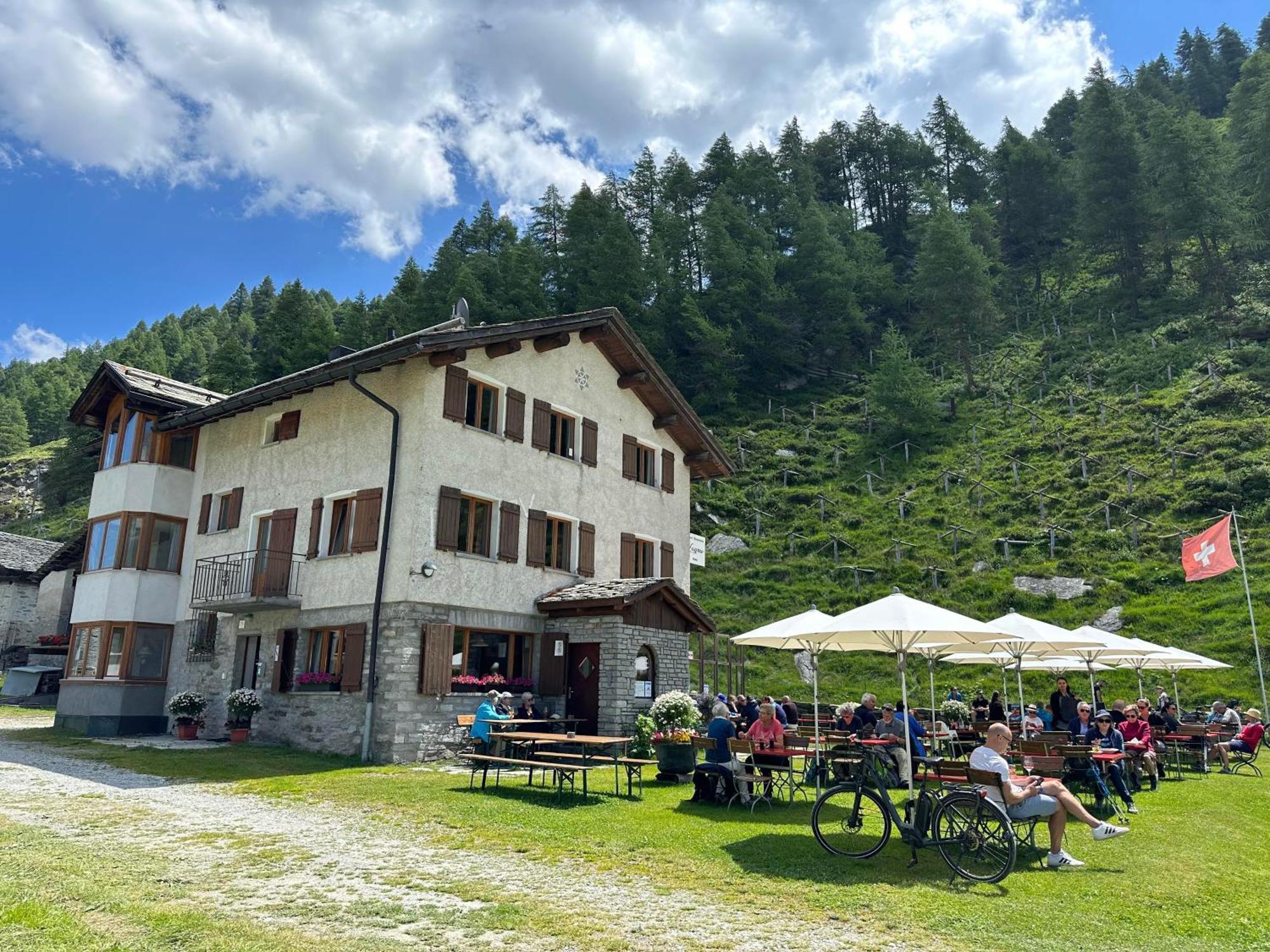 Hotel Ristorante Lagrev Maloja Exterior photo